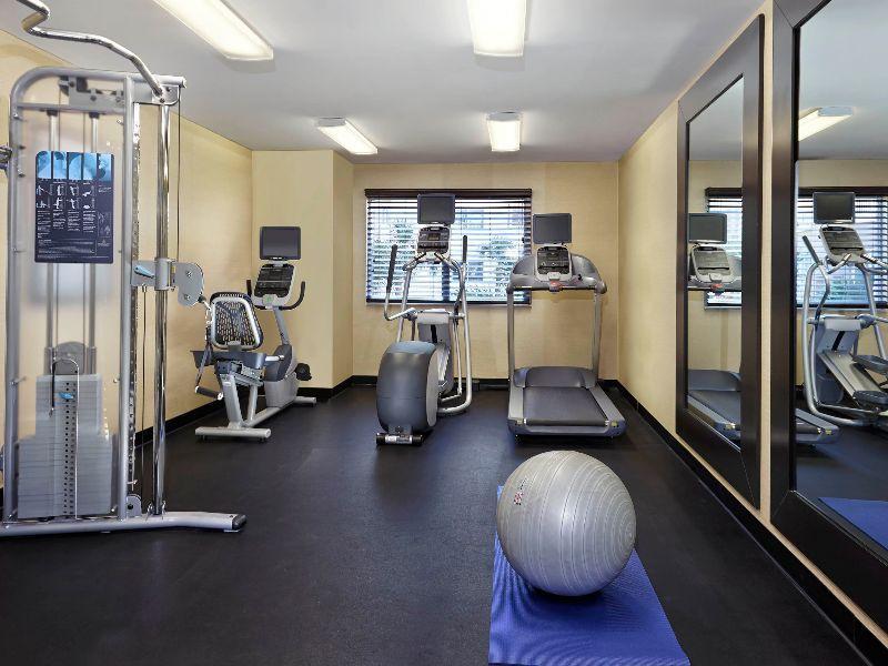 Holiday Inn Express & Suites Naples Downtown - 5Th Avenue By Ihg Екстериор снимка
