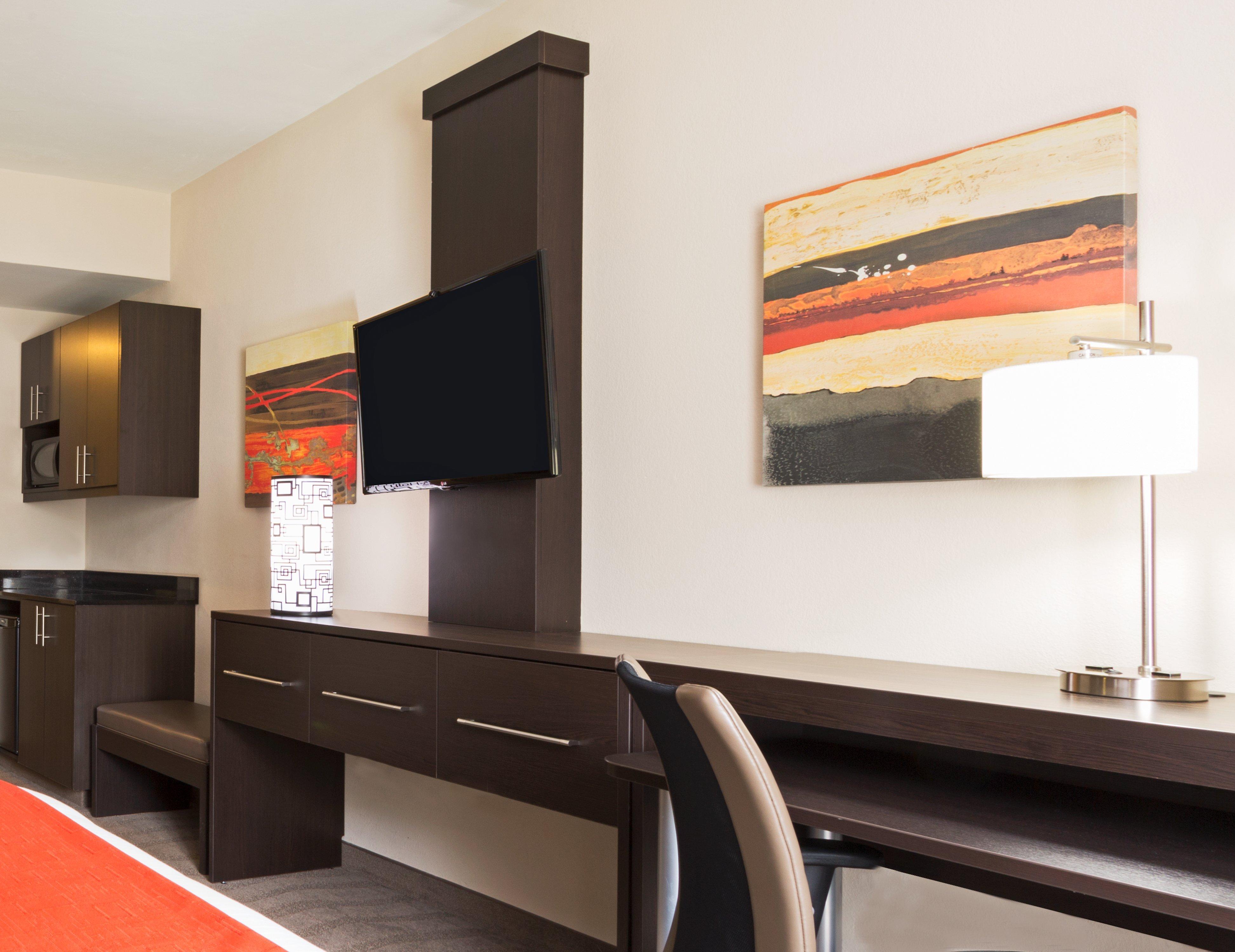 Holiday Inn Express & Suites Naples Downtown - 5Th Avenue By Ihg Екстериор снимка